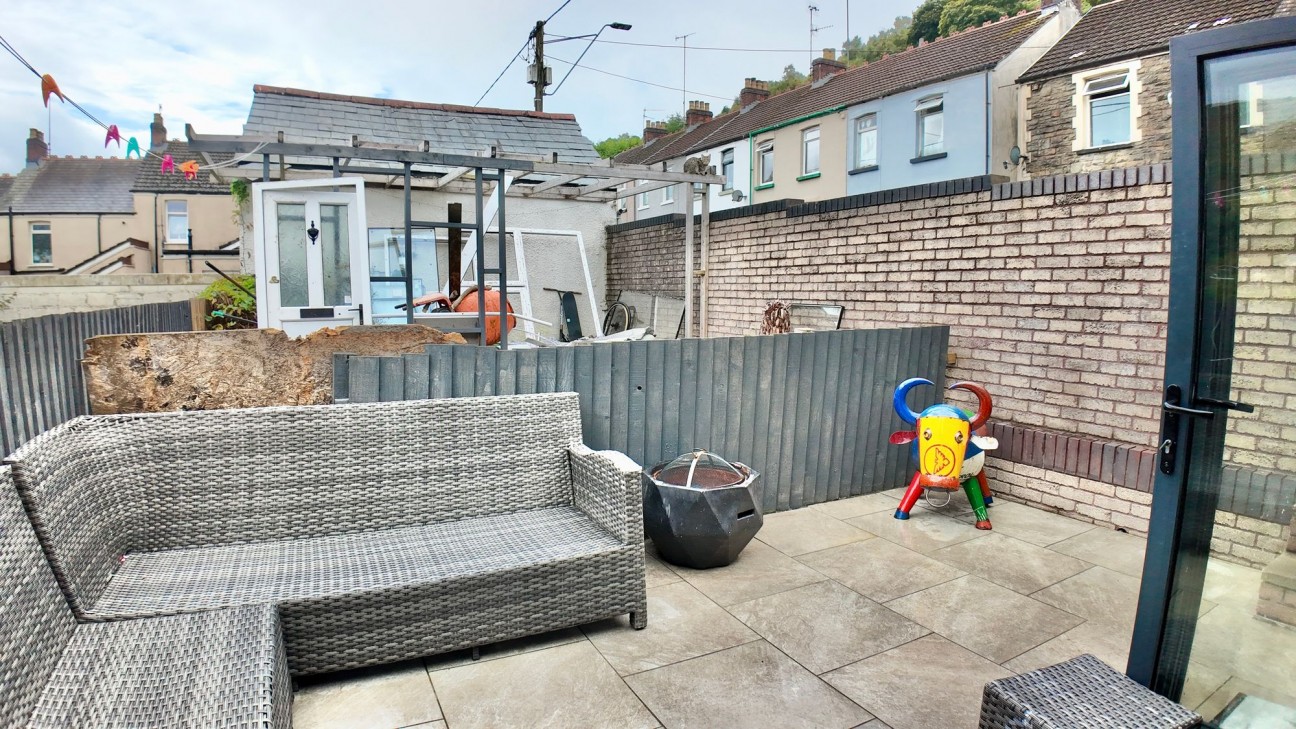 Herbert Street, Brithdir, NP24