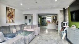 Herbert Street, Brithdir, NP24