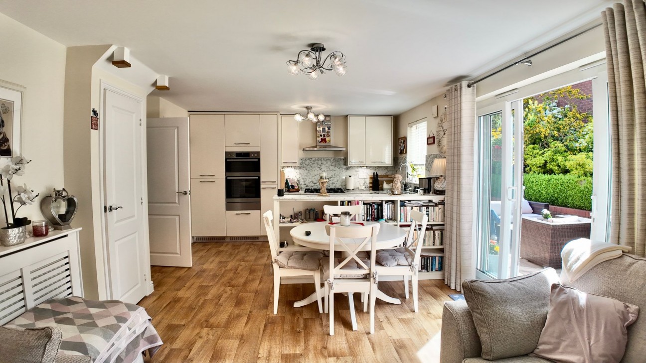 Blacksmith Close, Oakdale, NP12
