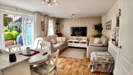 Blacksmith Close, Oakdale, NP12