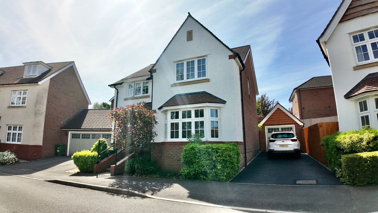 Blacksmith Close, Oakdale, NP12