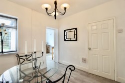 Derwendeg Avenue, Cefn Fforest, NP12
