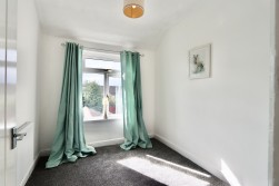 Derwendeg Avenue, Cefn Fforest, NP12