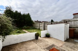 Derwendeg Avenue, Cefn Fforest, NP12
