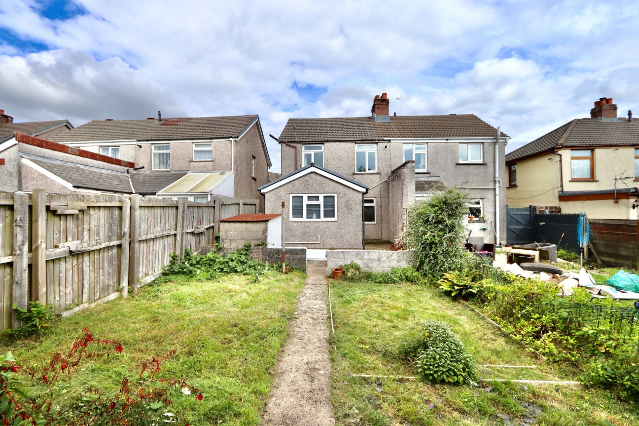 Derwendeg Avenue, Cefn Fforest, NP12