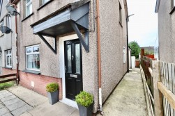 Derwendeg Avenue, Cefn Fforest, NP12