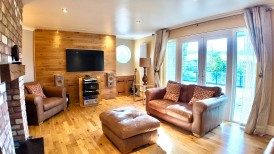 Darren Ddu Road, Ynysybwl, CF37