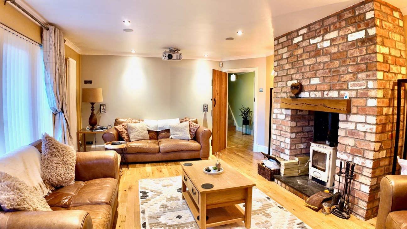 Darren Ddu Road, Ynysybwl, CF37