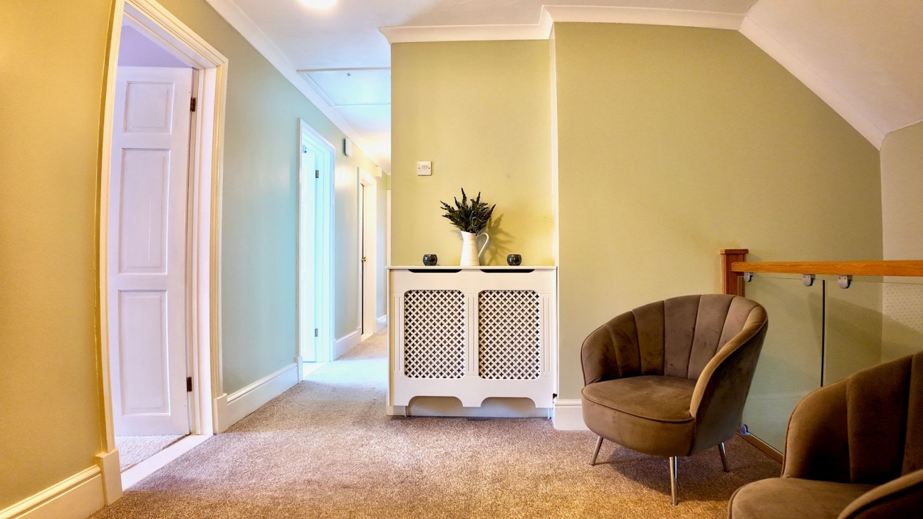 Darren Ddu Road, Ynysybwl, CF37