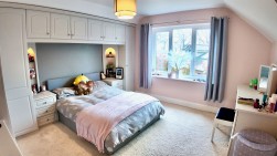 Darren Ddu Road, Ynysybwl, CF37