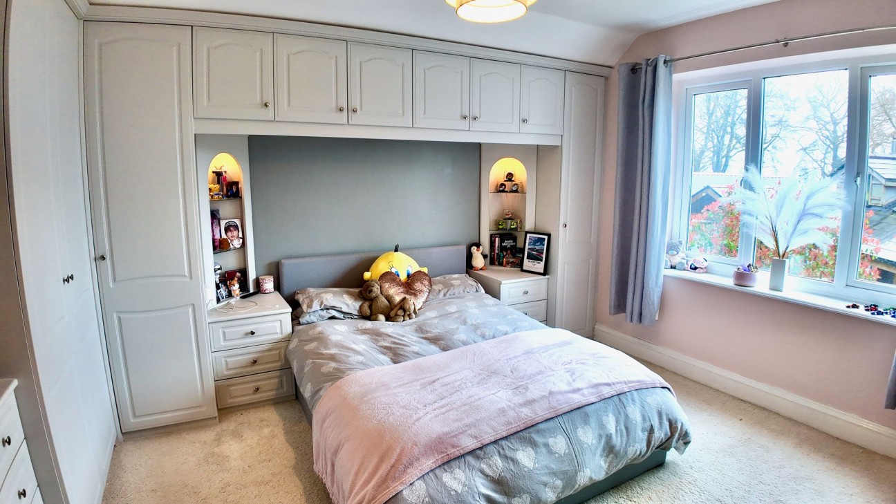 Darren Ddu Road, Ynysybwl, CF37