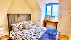 Darren Ddu Road, Ynysybwl, CF37