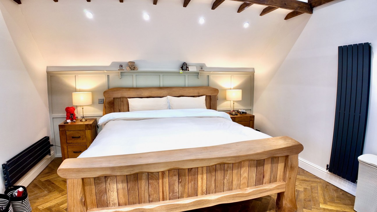 Darren Ddu Road, Ynysybwl, CF37