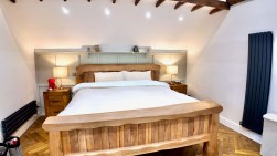 Darren Ddu Road, Ynysybwl, CF37