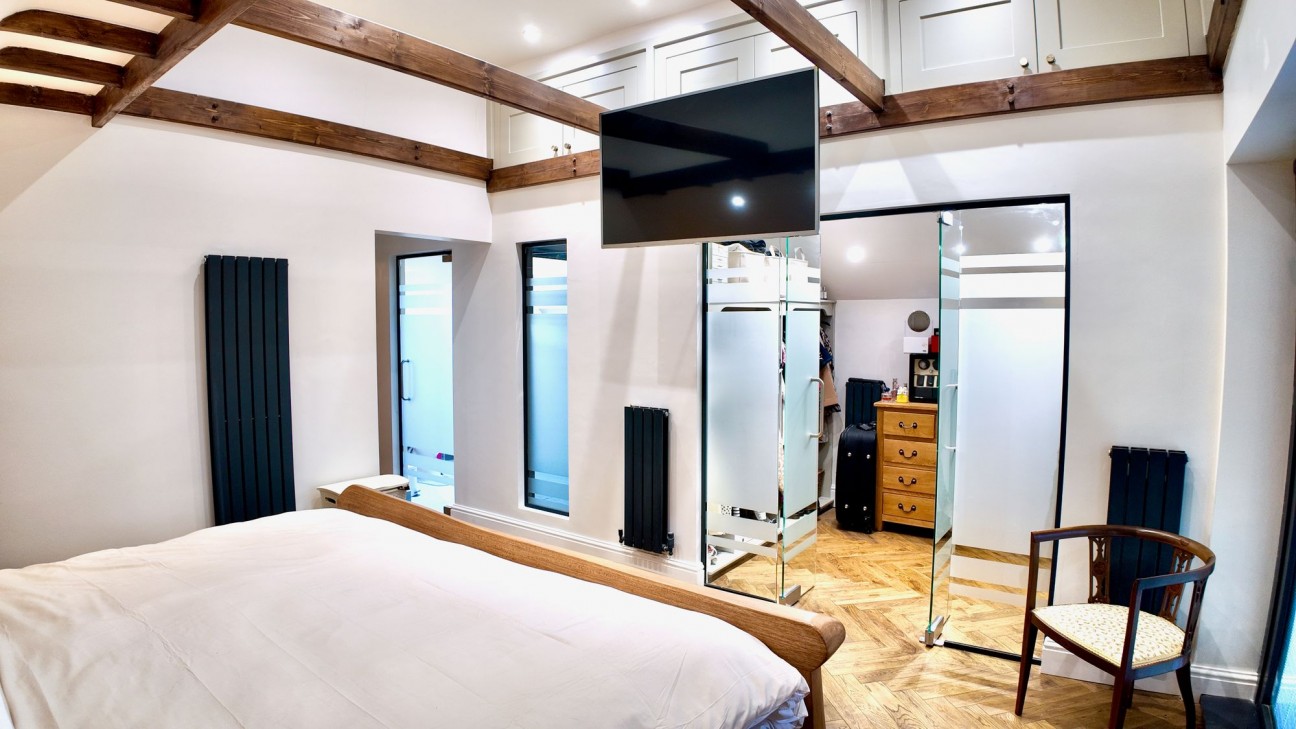 Darren Ddu Road, Ynysybwl, CF37