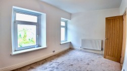 Troed-Y-Rhiw Road, Cross Keys, NP11