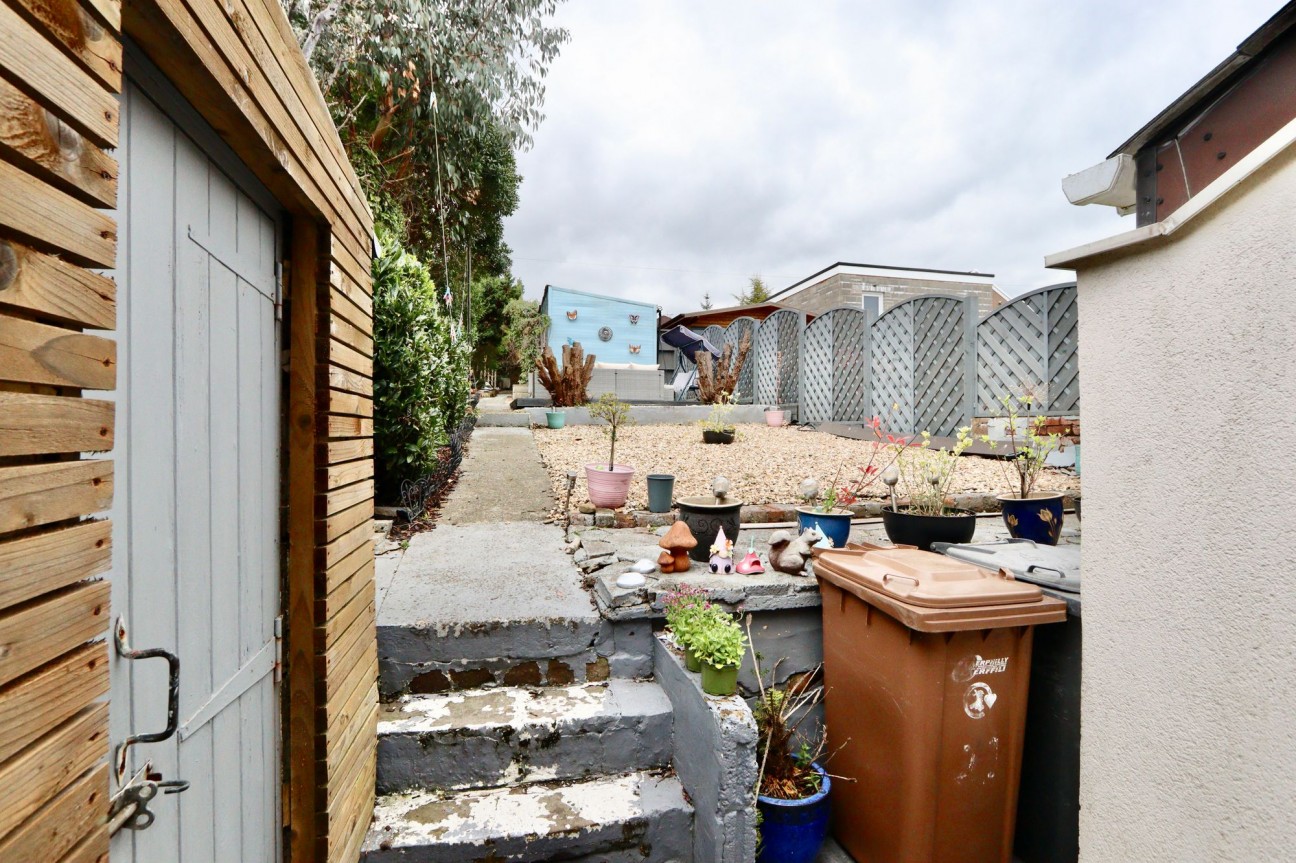 Lilian Road, Blackwood, NP12