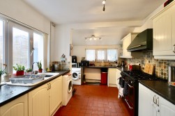 Lilian Road, Blackwood, NP12