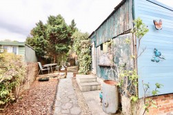 Lilian Road, Blackwood, NP12