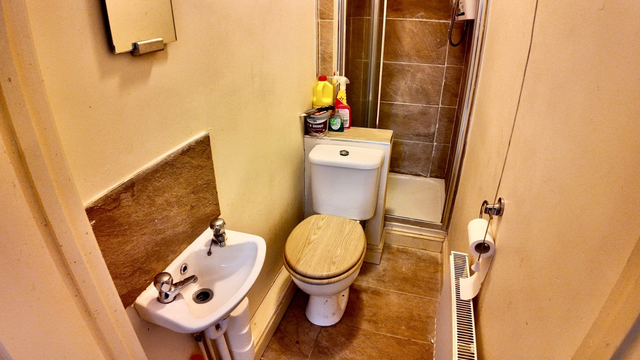 Station Road, Risca, NP11