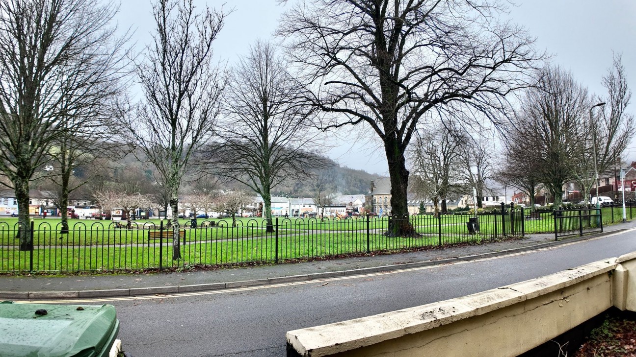 Station Road, Risca, NP11