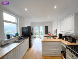 Tynewydd Terrace, Newbridge, NP11