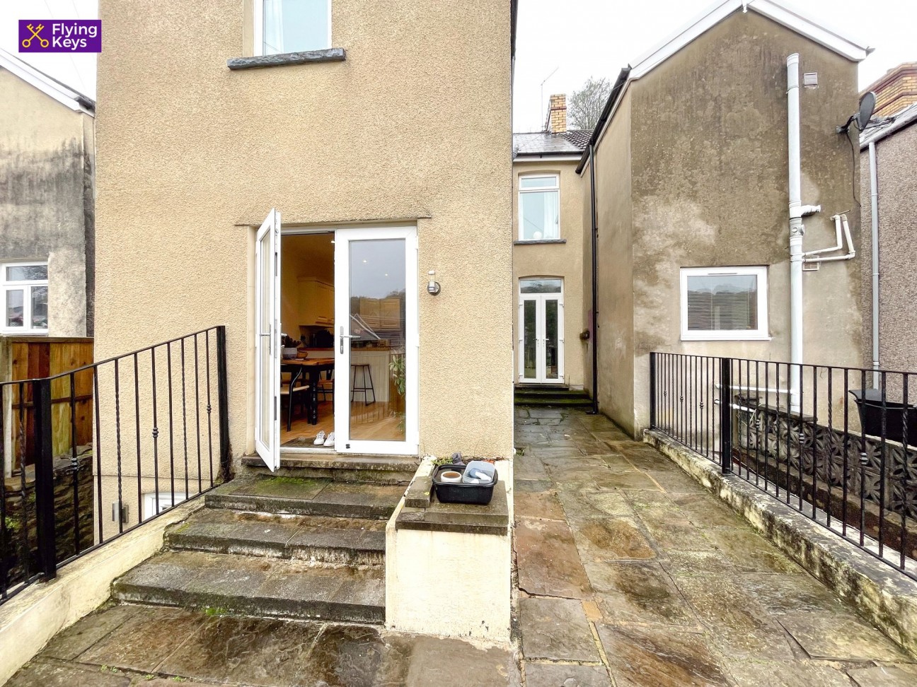 Tynewydd Terrace, Newbridge, NP11