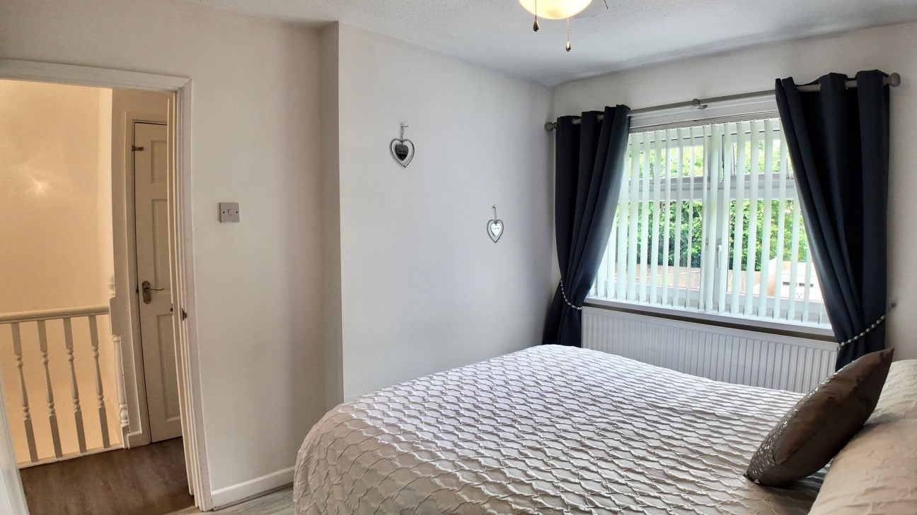 Penmaen Corner, Oakdale, NP12