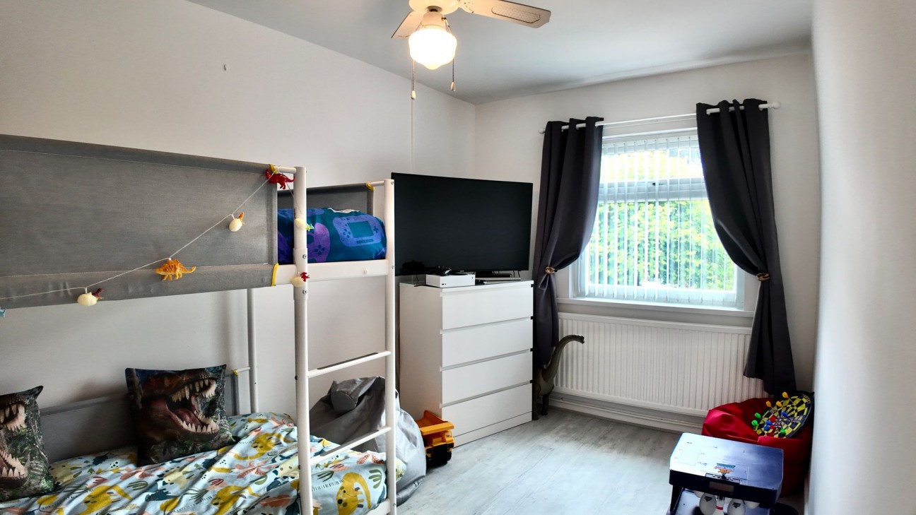 Penmaen Corner, Oakdale, NP12