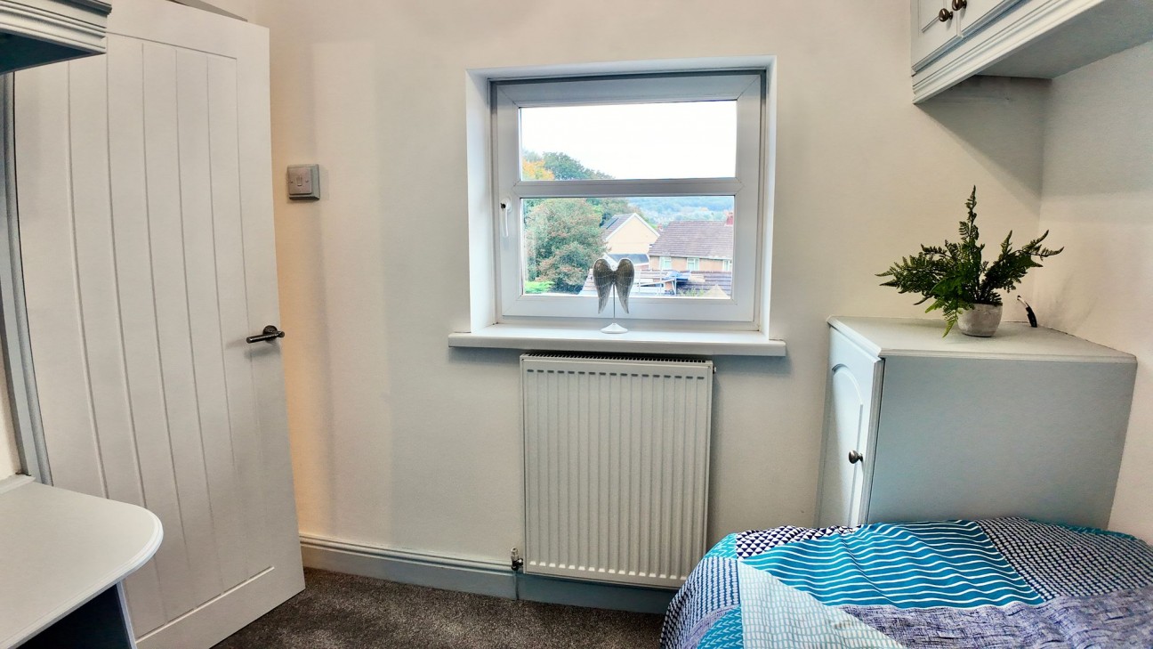 Upland Road, Pontllanfraith, NP12