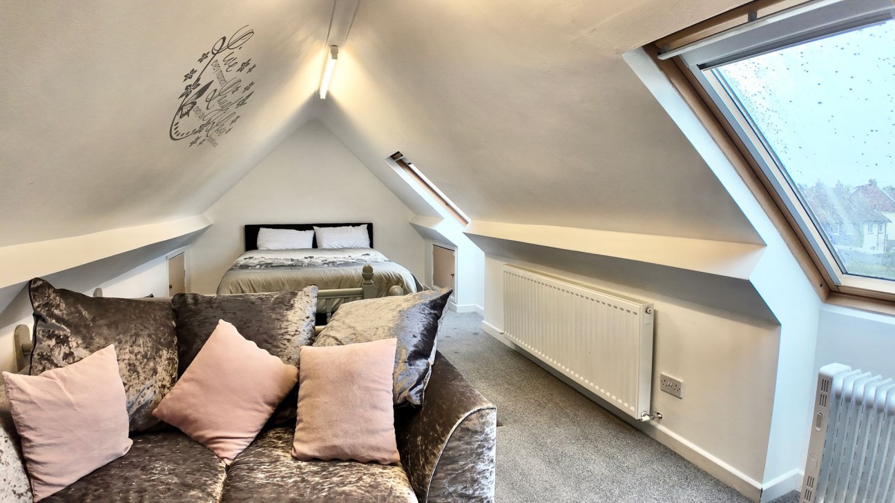 Upland Road, Pontllanfraith, NP12