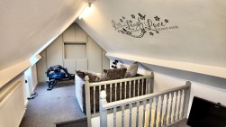 Upland Road, Pontllanfraith, NP12