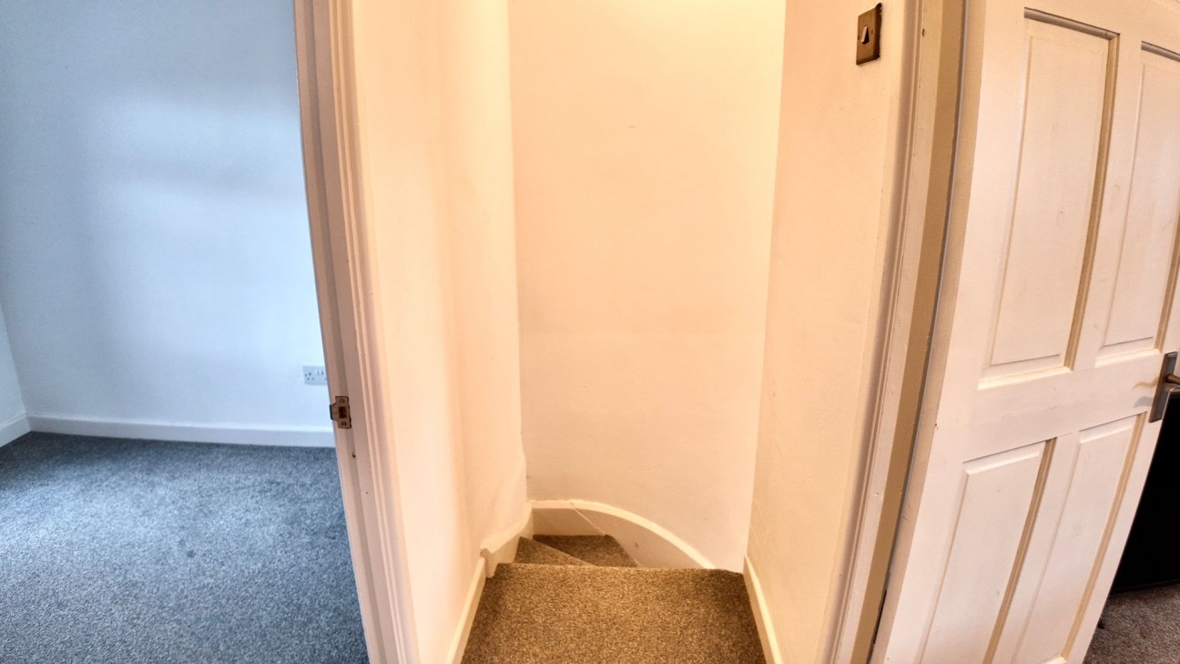 Pendarren Street, Penpedairheol, CF82