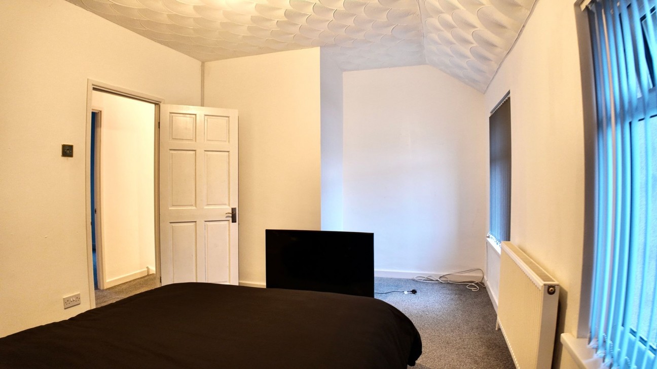 Pendarren Street, Penpedairheol, CF82