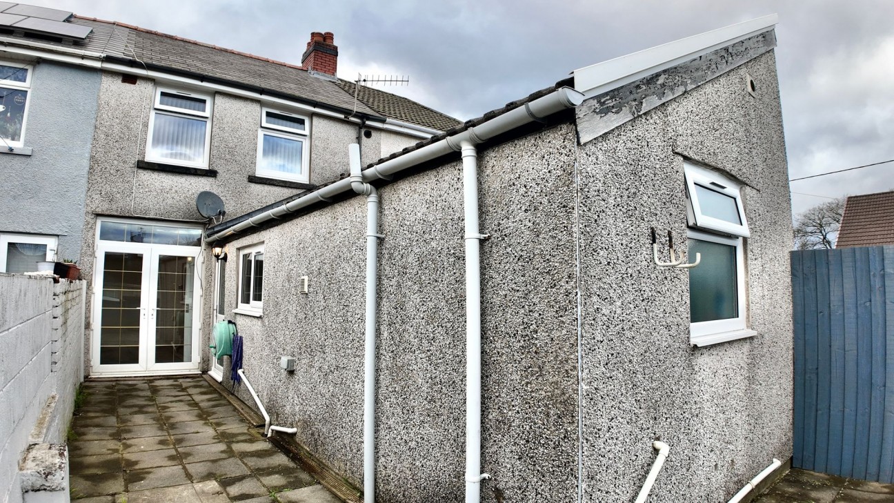 Pendarren Street, Penpedairheol, CF82