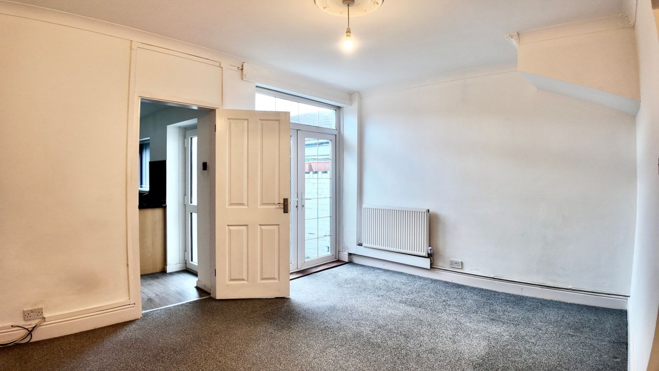 Pendarren Street, Penpedairheol, CF82