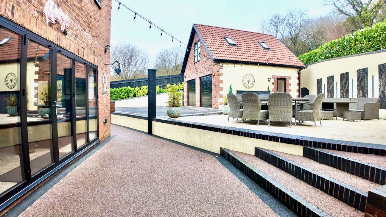 Oak Tree Rise, Newbridge, NP11