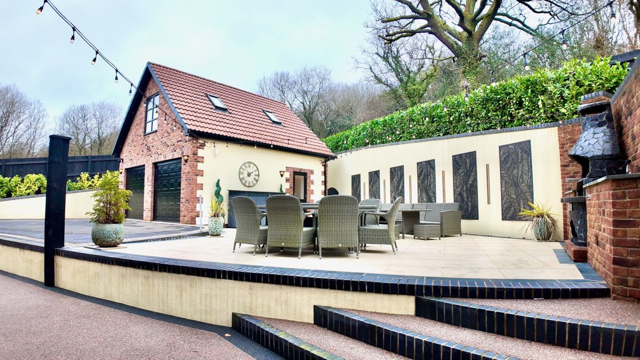 Oak Tree Rise, Newbridge, NP11