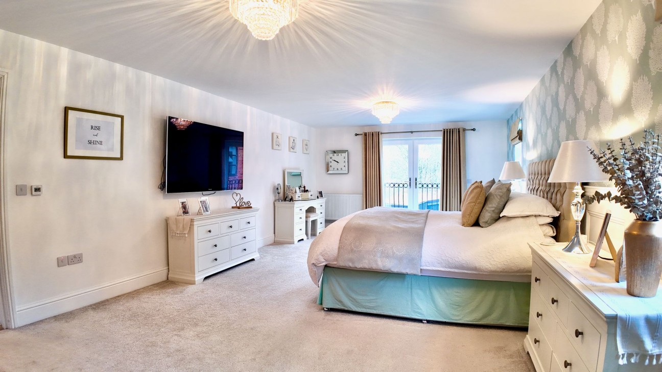 Oak Tree Rise, Newbridge, NP11