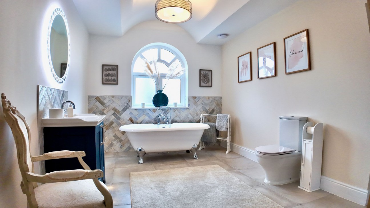 Oak Tree Rise, Newbridge, NP11