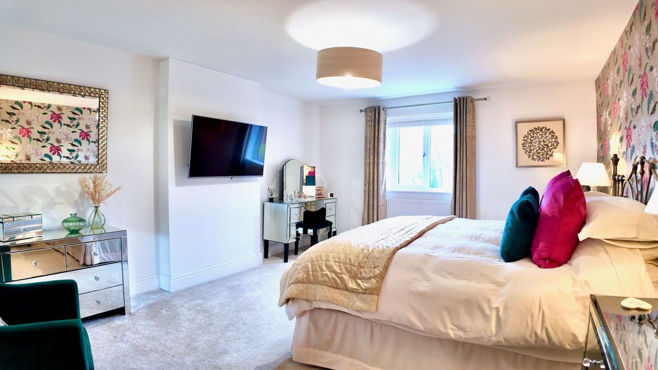 Oak Tree Rise, Newbridge, NP11