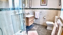 Oak Tree Rise, Newbridge, NP11