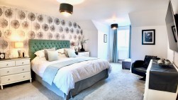 Oak Tree Rise, Newbridge, NP11