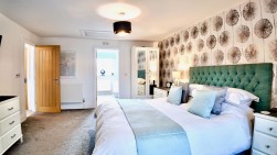 Oak Tree Rise, Newbridge, NP11