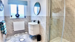 Oak Tree Rise, Newbridge, NP11