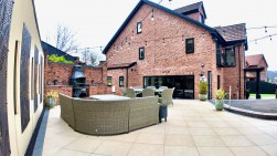 Oak Tree Rise, Newbridge, NP11