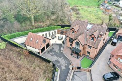 Oak Tree Rise, Newbridge, NP11