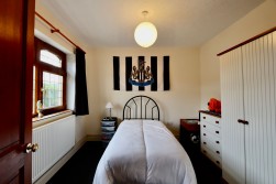 Park Road, Newbridge, NP11
