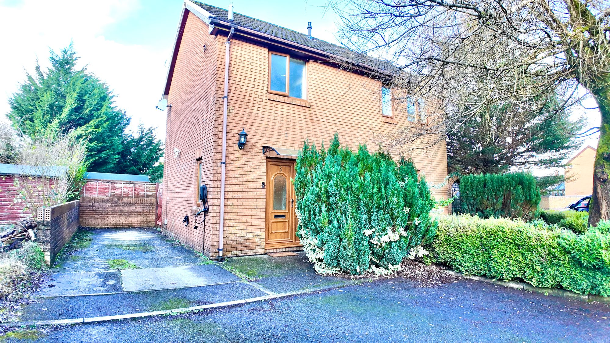 Cwrt Hendre, Fairview, NP12