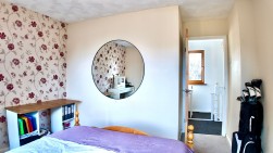 Cwrt Hendre, Fairview, NP12